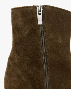 Alison R Beat Chelsea Boots