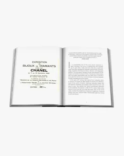 Chanel Buch