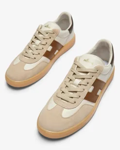 Cool Sneaker