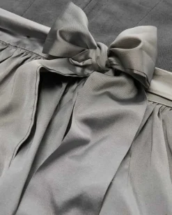 Dirndl lang mit Schürze