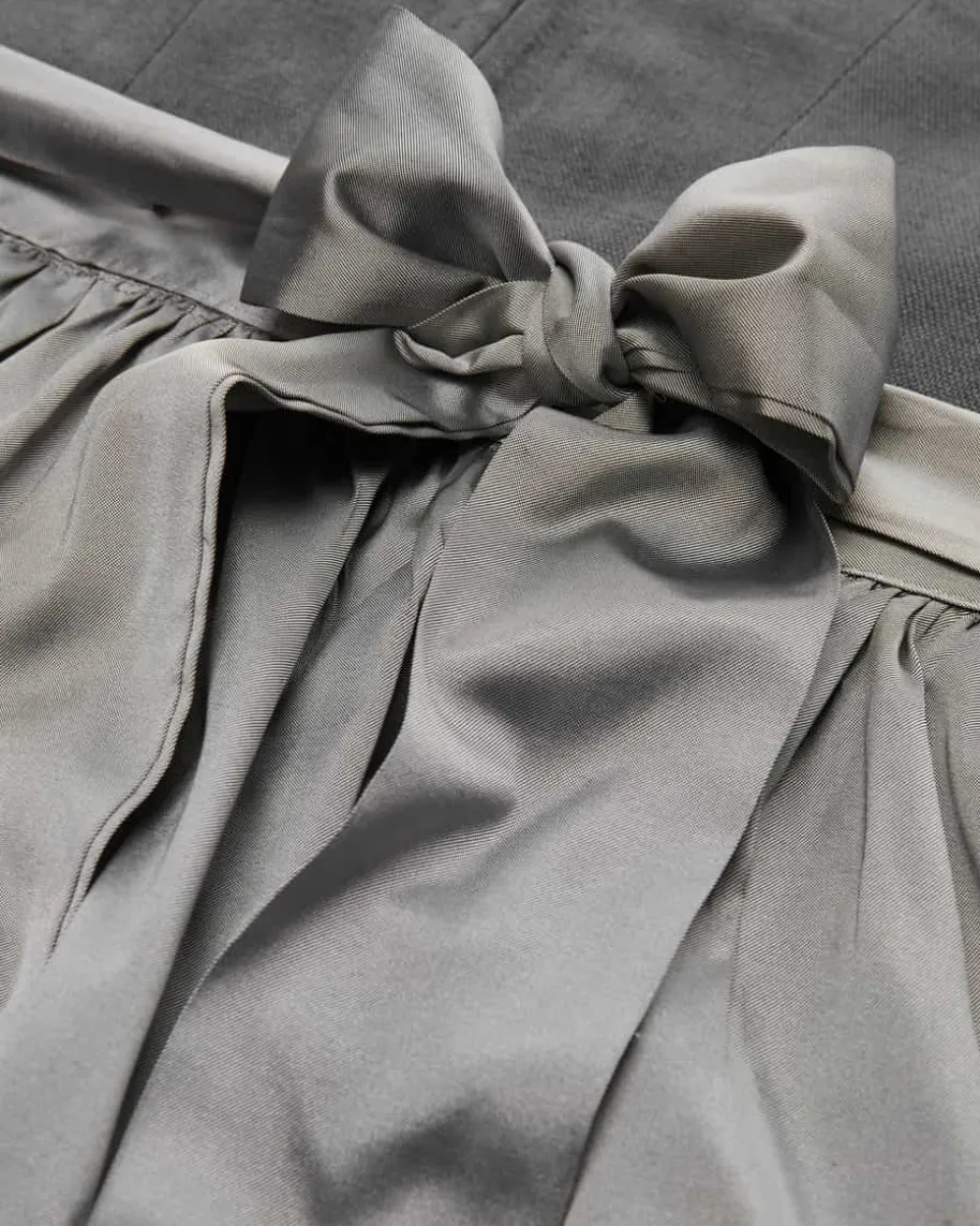 Dirndl lang mit Schürze