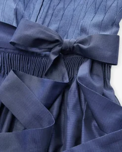 Dirndl lang mit Schürze