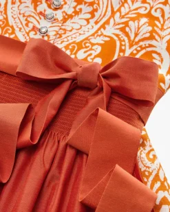 Dirndl lang mit Schürze