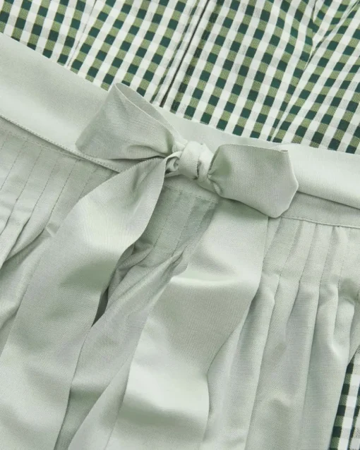 Dirndl lang mit Schürze