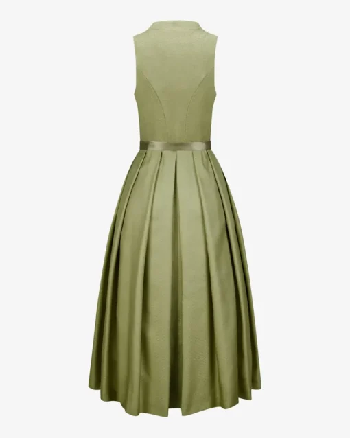 Dirndl lang mit Spitzenschürze