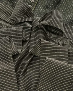 Elina Dirndl lang mit Schürze