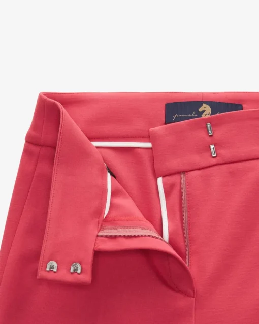Ellie Hose