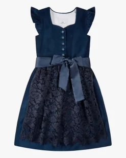 Emily Dirndl mit Schürze