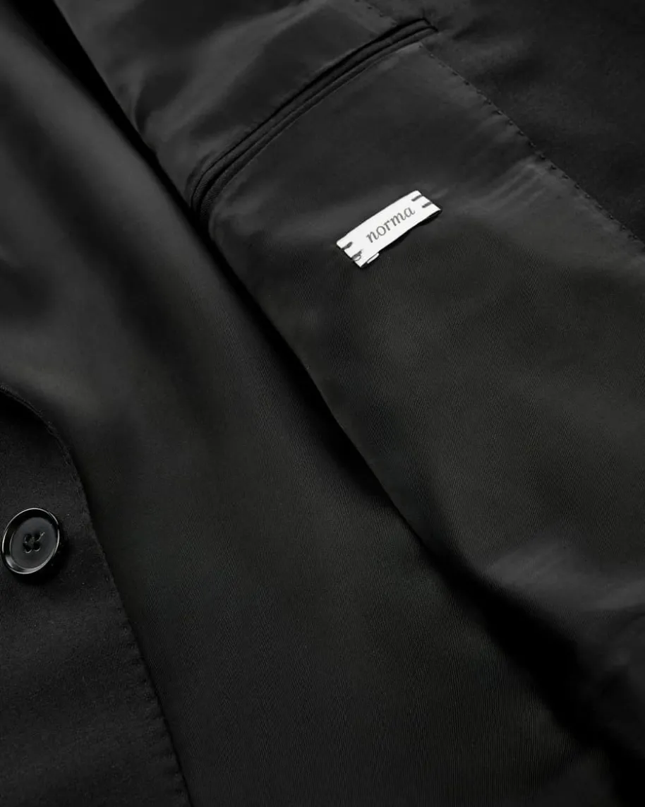 Evening Anzug aus Wolle und Seide