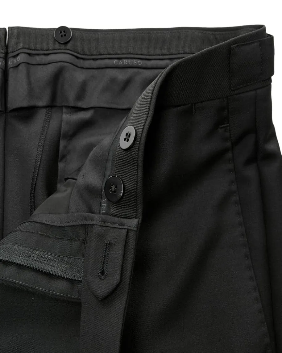 Evening Anzug aus Wolle und Seide