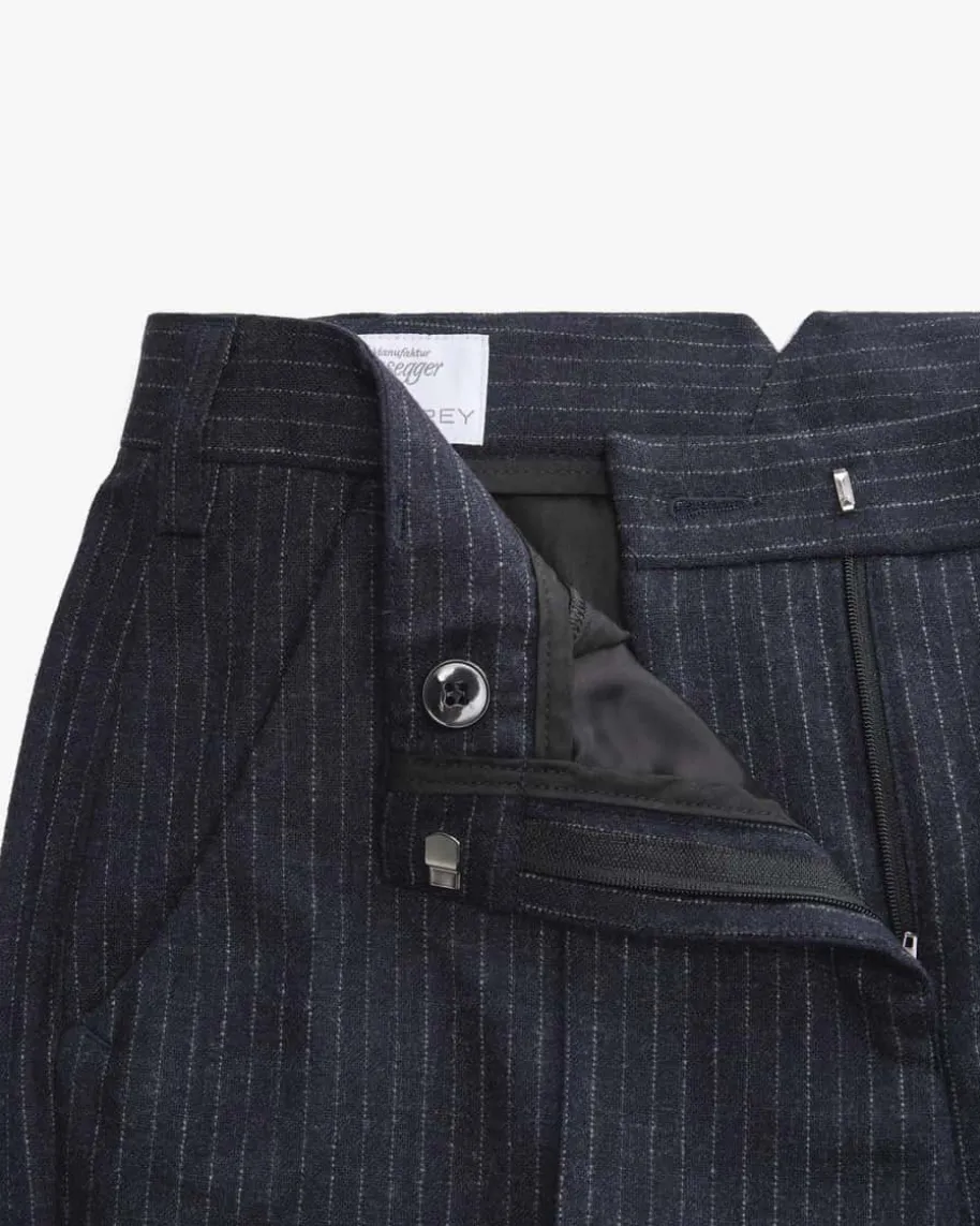 Gertrude Trachtenhose aus Merinowolle