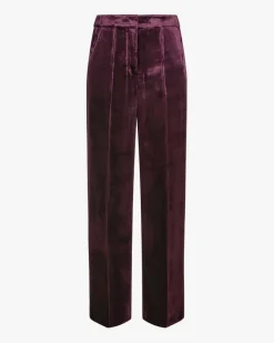 Izka Samthose