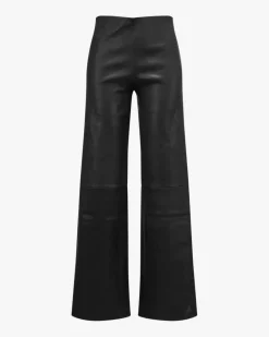 Karina Hose aus Lammleder