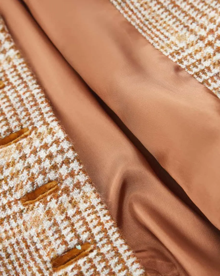 Lara Trachtenblazer aus Wolle