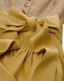 Laura Leinen-Dirndl lang mit Schürze