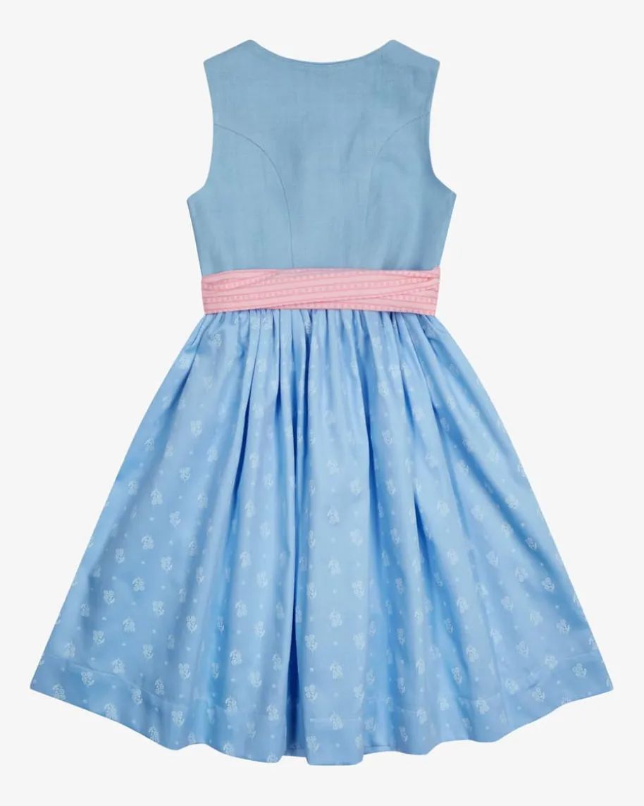 Magdalena Dirndl mit Schürze