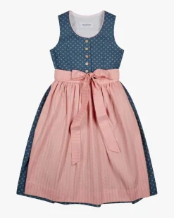 Magdalena Dirndl mit Schürze