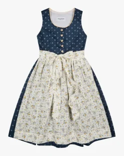 Magdalena Dirndl mit Schürze