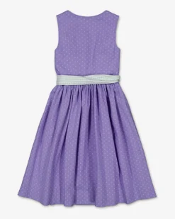 Magdalena Dirndl mit Schürze