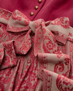 Margret Dirndl lang mit Schürze