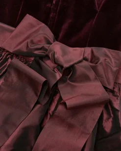 Marie Midi-Dirndl mit Seidenschürze