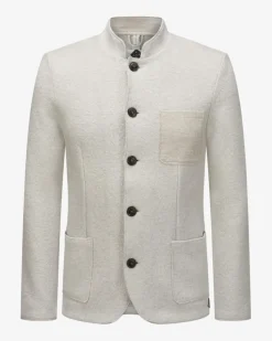 Maximilian Trachten-Janker aus Schurwolle und Baumwolle