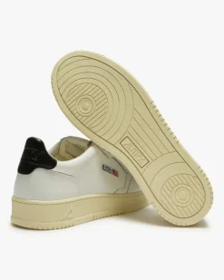 Medalist Low Sneaker