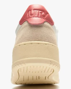 Medalist Low Sneaker