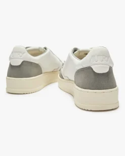 Medalist Low Sneaker