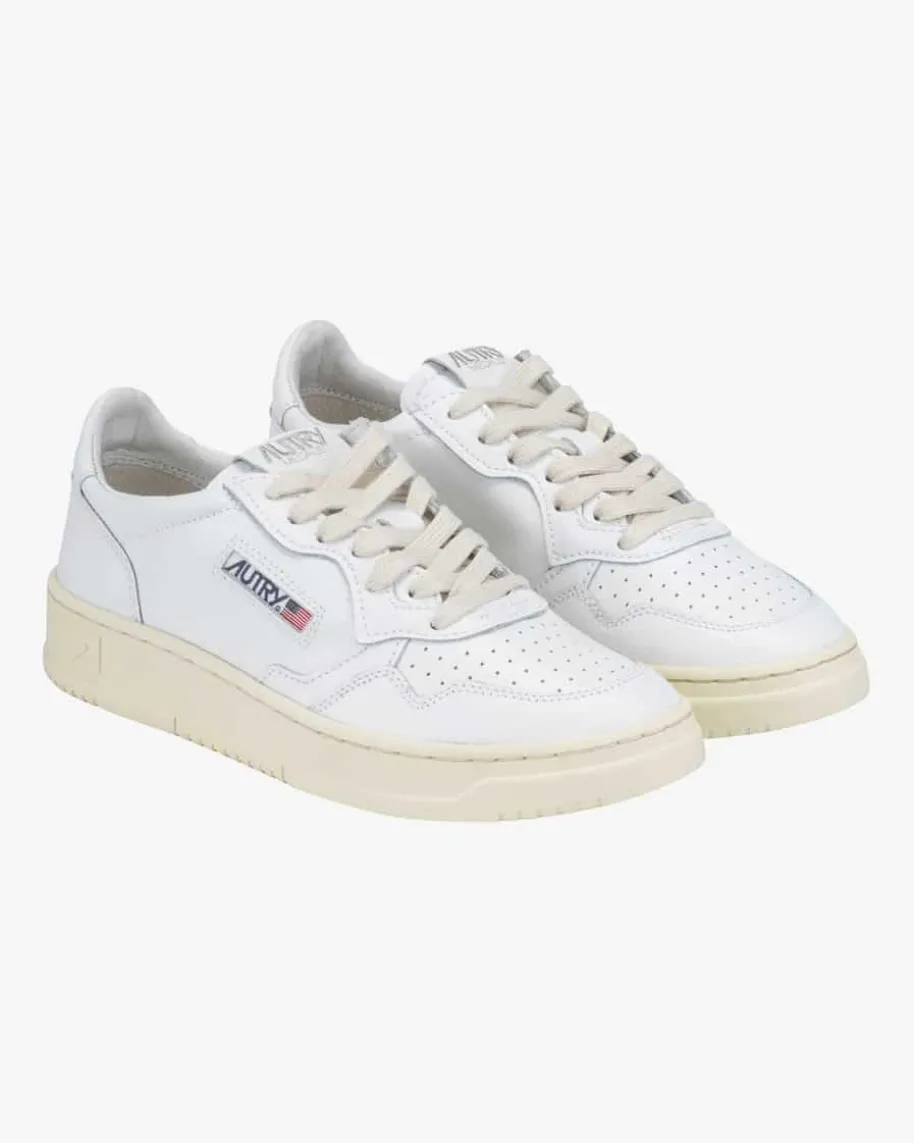 Medalist Low Sneaker