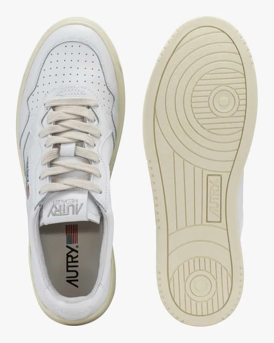 Medalist Low Sneaker