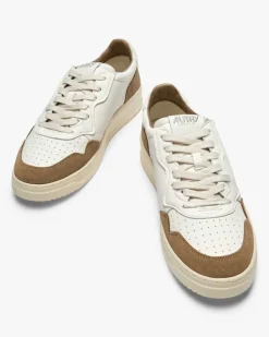 Medalist Low Sneaker