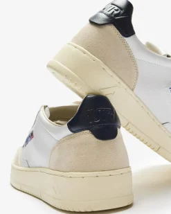 Medalist Low Sneaker