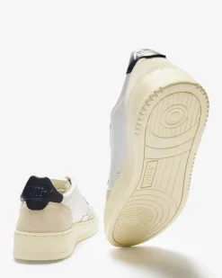 Medalist Low Sneaker