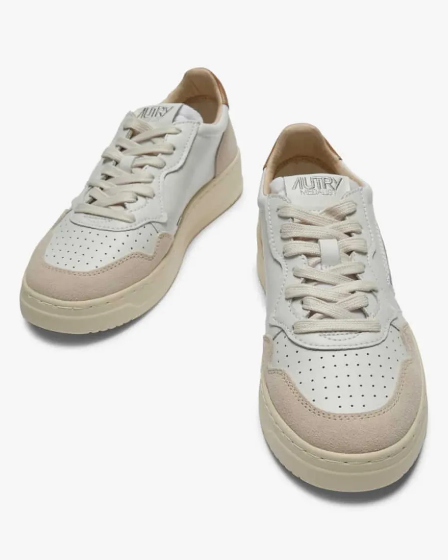 Medalist Low Sneaker