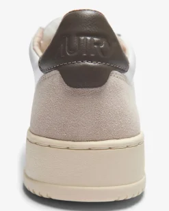 Medalist Low Sneaker