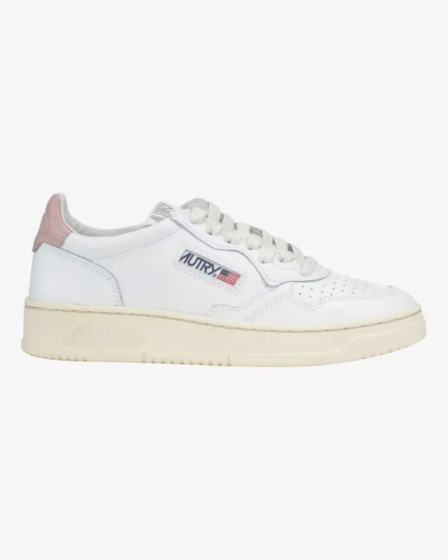 Medalist Low Sneaker