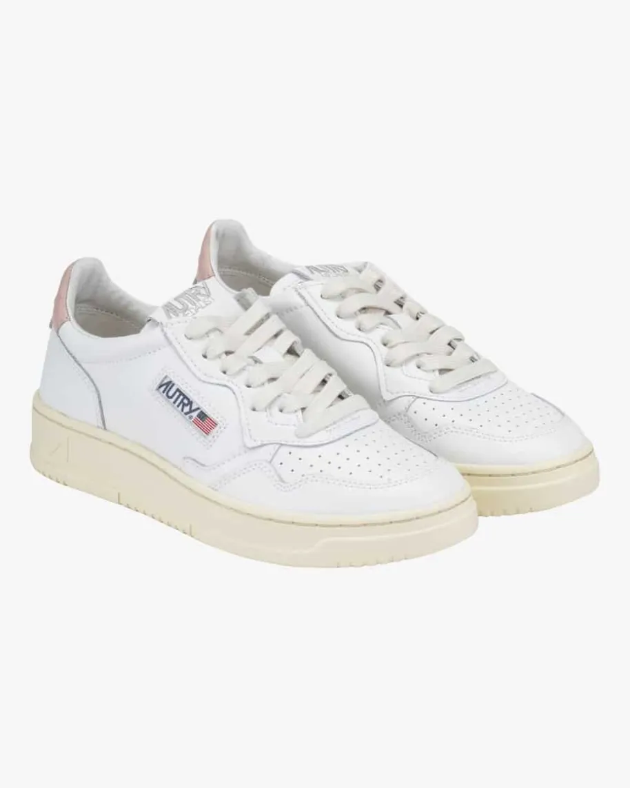 Medalist Low Sneaker