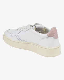 Medalist Low Sneaker