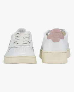 Medalist Low Sneaker