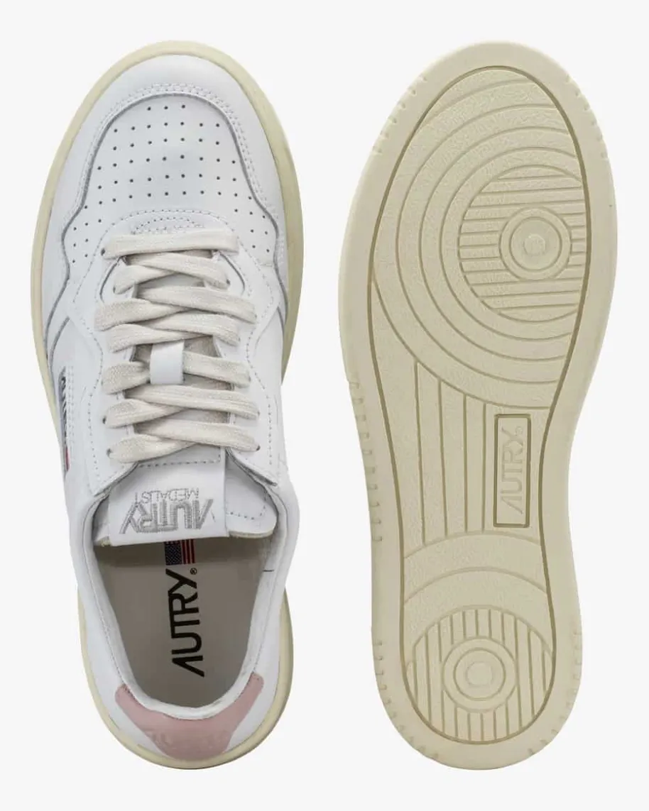 Medalist Low Sneaker