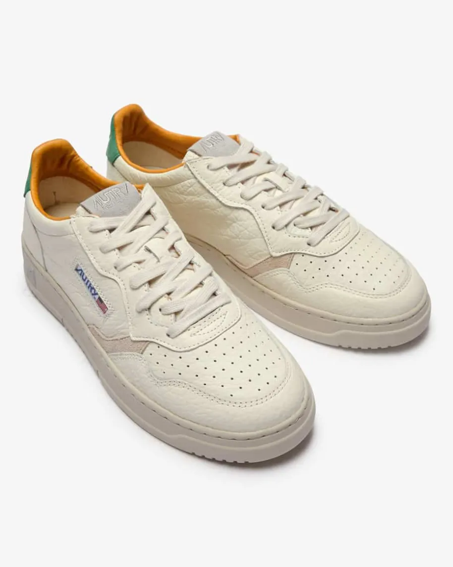 Medalist Low Sneaker