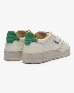 Medalist Low Sneaker