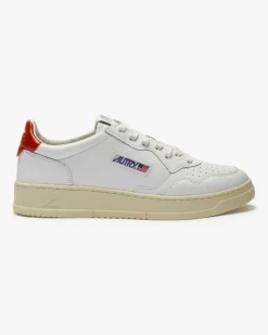 Medalist Low Top Sneaker