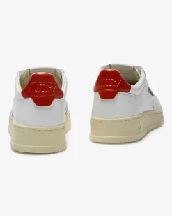 Medalist Low Top Sneaker