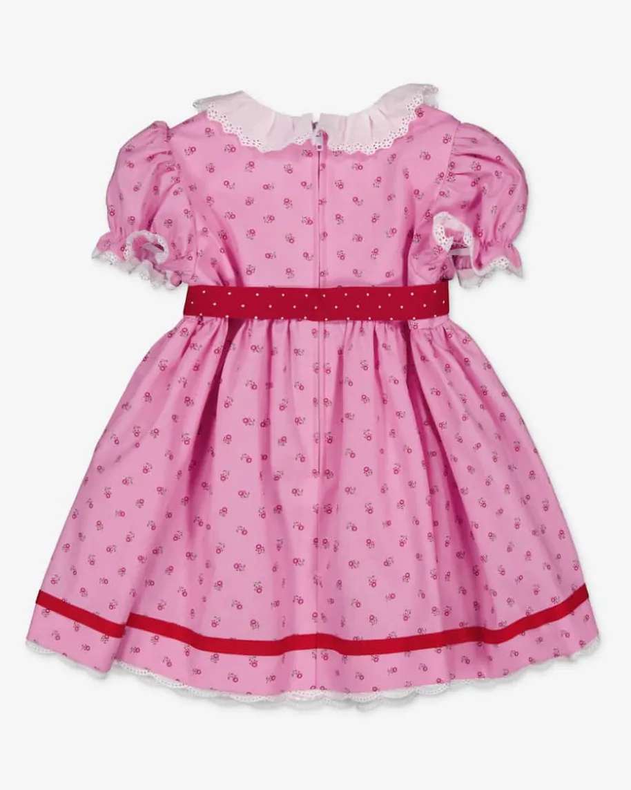 Mia Dirndl mit Schürze