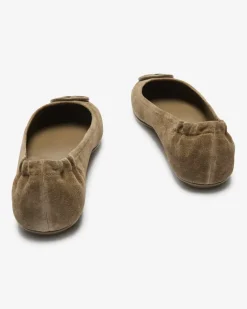 Minnie Travel Ballerina