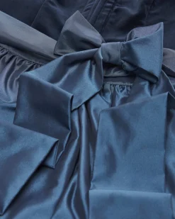 Nala Dirndl lang mit Schürze