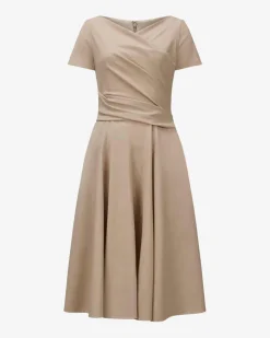 Novene6 Kleid