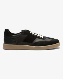 Pillar Court II Sneaker